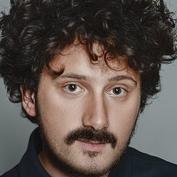 菲臘尤里耶夫 - 捕鯨少年的奇幻漂流導演