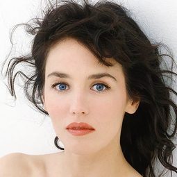 伊莎貝．雅珍妮 - Lung Ta: The Forgotten Tibet演員 飾演Narrator (voice)