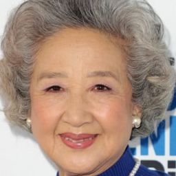 趙淑珍 飾演 Nai Nai