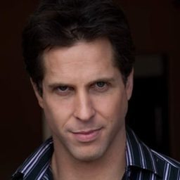 Steven A. Davis - 終極攔截戰演員 飾演Nikolai