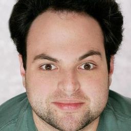 Ethan S. Smith 飾演 Sam