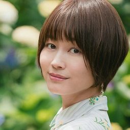 山村 響 飾演 Architect (voice)