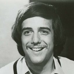 Wes Stern - The First Time演員 飾演Kenny