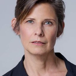 Bernadette Chapman - 浪漫莊園演員 飾演Portence