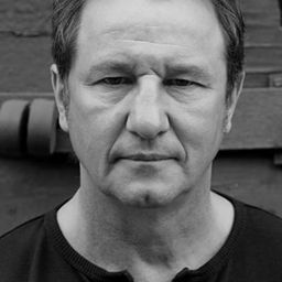 Jimmy Flint 飾演 Billy