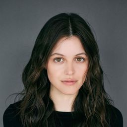 莎拉·韋斯格拉斯 飾演 Robyn Jackson