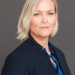 Jóhanna Vigdís Arnardóttir 飾演 Móðir Óla
