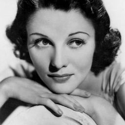 Louise Campbell 飾演 Anne Cleary