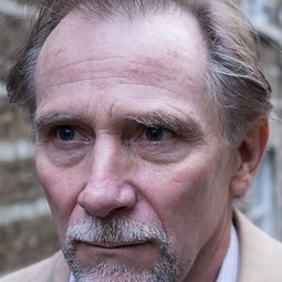 丹尼·韋伯 - Elephants Can Remember演員 飾演Superintendent Bill Garroway