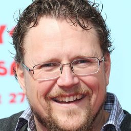 克里斯·珀恩 - 威樂比這一家導演