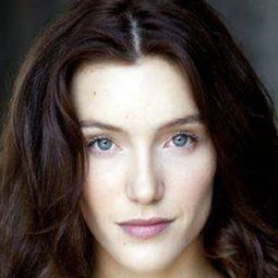 Eleanor Gecks - 黑暗信號演員 飾演Sarah