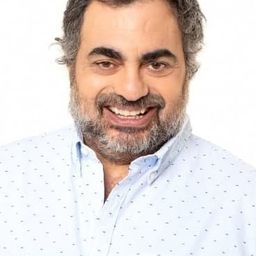 Roberto Moldavsky 飾演 