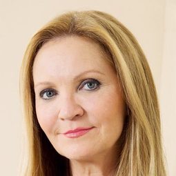 鍾艾倫 - 天生小棋王演員 飾演Bonnie Waitzkin