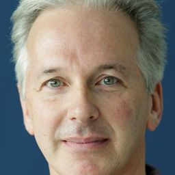 Christopher Saunders 飾演 The Burgomaster