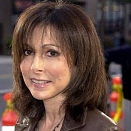 Toni Kalem - 我為君狂導演