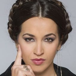 Bea de la Cruz 飾演 Nurse