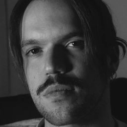 Bruno Ambrósio - 老媽狂想曲演員 飾演Rapaz do Cinema