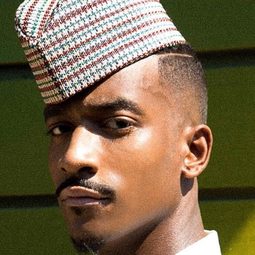 Sean Bankhead 飾演 Self