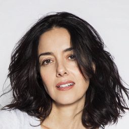 西西莉雅·蘇芮茲 - 朱利亞的夢演員 飾演Dulce