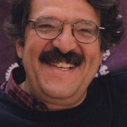 Michel Israël - 兒童欺戲樂園演員 飾演Director