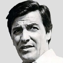 Tony Kendall - 鞭子與肉體演員 飾演Cristiano Menliff