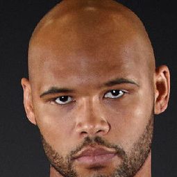 弗雷澤克拉克 飾演 Self