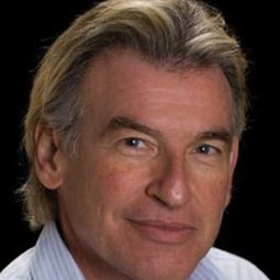 Frank Ferrante 飾演 Groucho Marx