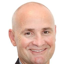 Glenn Butcher - 凱斯和金德瑞拉演員 飾演Sergio