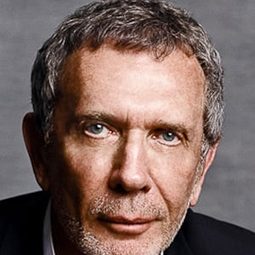 Arne Glimcher - 佩姬·古根海姆：藝術之癮演員 飾演Self