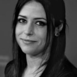 Montse Oró 飾演 Nati