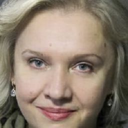 Marina Brusnikina 飾演 Self