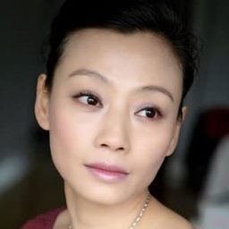 李宜娟 飾演 Kaisi's Mother