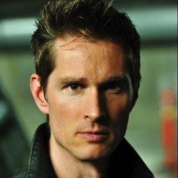 Alexander Martin - 邪惡園丁演員 飾演Clerk