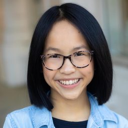 Madelyn Kratzer 飾演 Aquaryah Aquavilla (voice)