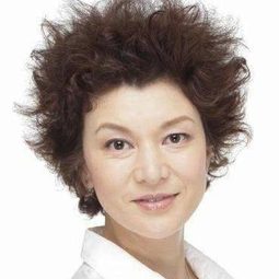 中川安奈  飾演 