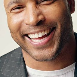 馬修·聖派屈克 飾演 Carl