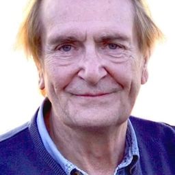 Stewart Bevan 飾演 Professor Clifford Jones