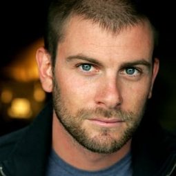 Joseph McKelheer - 亡我愚人節演員 飾演Charles Lansford