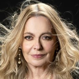 Maria Zilda Bethlem 飾演 Rose