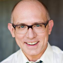 Milo Shandel - 超時空亞當計畫演員 飾演Professor