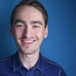 Tim Simon - 凝視獵物演員 飾演Waiter