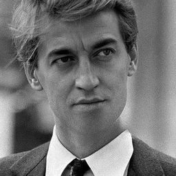 亨利西爾 - 鬼火演員 飾演Frédéric