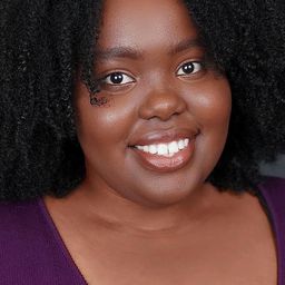 Kayla Njeri 飾演 Mercedes