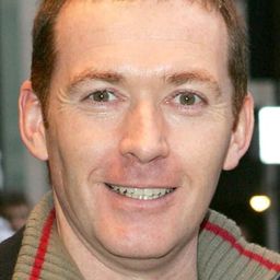 Russell Boulter 飾演 Narrator