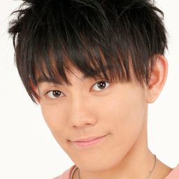 今井文也 飾演 Hiiragi Kashima (voice)