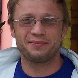 Michał Kowalski 飾演 Clairvoyant