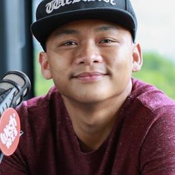 羅伯特·比亞爾 飾演 Joshua