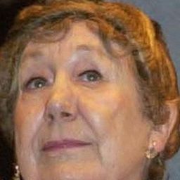 Alicia Agut 飾演 Christina