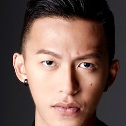 Tosh Rock Zhang 飾演 2SG Alex Ong / Platoon Sergeant