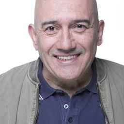 José Raposo 飾演 Vitinho